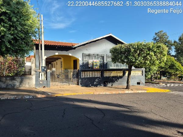 Casa em REGENTE FEIJO/SP
